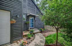 2877 Glacier Valley Road, Fitchburg, WI 53711