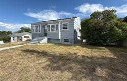 1839 E PERSHING BLVD, Cheyenne, WY 82001