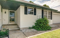 204 Arrowhead Road, Willard, MO 65781