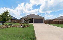 2112 Cole Street, Mabank, TX 75147