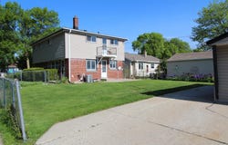5326 W Crawford Ave, Milwaukee, WI 53220