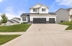 3641 NW 166Th Street, Clive, IA 50325