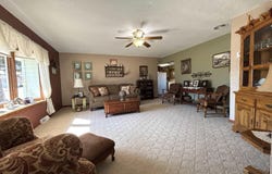 317 E 9th St, Miller, SD 57362