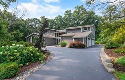 5728 Eggert Place, Brighton, MI 48116