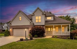 918 Gregory Ct, Cranberry Twp, PA 16066