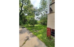 84 Lowellville Road, Struthers, OH 44471