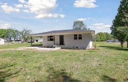 2725 Porter Rd, Mason, TN 38049