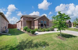 1224 Briar Hill Drive, Denton, TX 76207