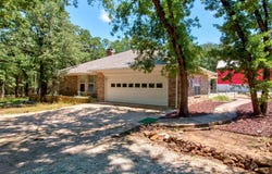 203 Eastern Valley Lane, Whitesboro, TX 76273