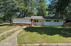 1114 W 4th Street, El Dorado, AR 71730