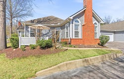 1075 OAK TIMBER Cir, Collierville, TN 38017