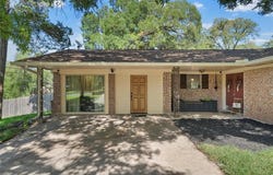 537 Brookwood Drive, Woodway, TX 76712