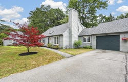 53 Willow Grove Road, Brunswick, ME 04011