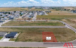 95 Royal Cir, Gillette, WY 82718
