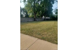 934 E Granet Avenue, Hazel Park, MI 48030