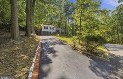 514 FOREST Road, WAYNE, PA 19087