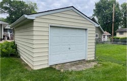 200 Amsterdam Avenue E, Hollandale, MN 56045