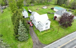 6748 Cedar Street, Akron, NY 14001
