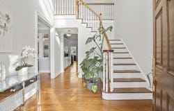 27 MacArthur Drive, Old Greenwich, CT 06870