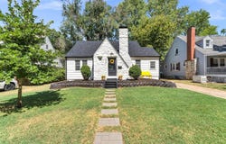 1261 E University Street, Springfield, MO 65804