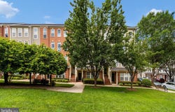301 CROSS GREEN STREET, GAITHERSBURG, MD 20878