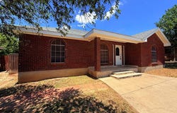 1659 Champion Circle, Eagle Pass, TX 78852