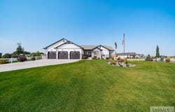 816 E 1580 N, Shelley, ID 83274