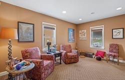 6213 N Green Bay Ave, Glendale, WI 53209