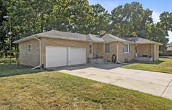 921 W 3rd Place, Hobart, IN 46342