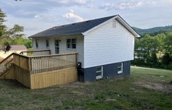 626 E Barker Lane, Berea, KY 40403