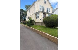 7A Franklin Rd, Great Neck, NY 11024