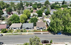 609 E 10TH ST, The Dalles, OR 97058