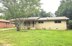 1209 Cole Ave, Mena, AR 71953