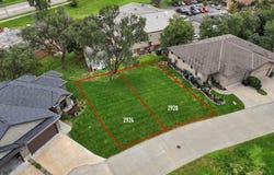 2928 Park Place Court, Lincoln, NE 68506
