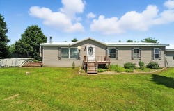 21563 180th Street, Holland, IA 50642