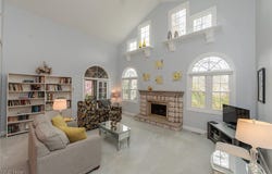 117 Royal Oak Drive, Aurora, OH 44202
