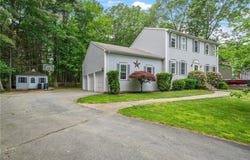 3 Walker Lane, Coventry, RI 02816