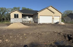 675 S Arbor Valley Way, Valley Center, KS 67146