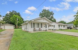 701 E Clark Street, Litchfield, IL 62056