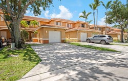6086 Southard St, West Palm Beach, FL 33411