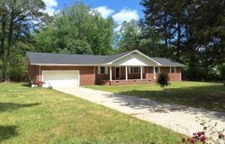 813 Village Street, Bladenboro, NC 28320
