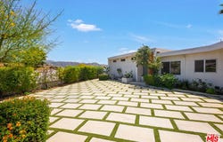 10418 Ormond St, Sunland, CA 91040