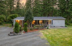 180 SASSYS CREEK Rd, Ariel, WA 98603