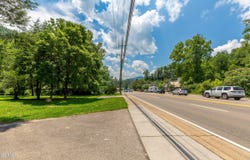1006 Parkway Parkway, Gatlinburg, TN 37738