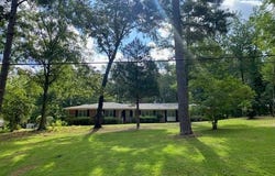 2502 13TH AVENUE, VALLEY, AL 36854