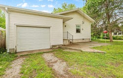939 S Missouri Avenue, Springfield, MO 65806
