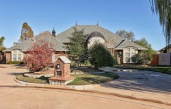 14812 Maplelake Drive, Edmond, OK 73013