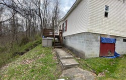 1078 Prudence Rd, Oak Hill, WV 25901