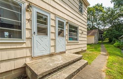827 Harmon Road, Penfield, NY 14526
