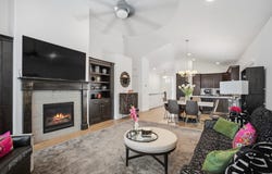 10682 S BRIDLEWOOD Ln E, Sandy, UT 84092
